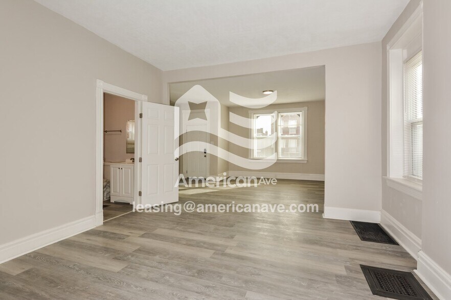 Building Photo - 4509 Alaska Ave