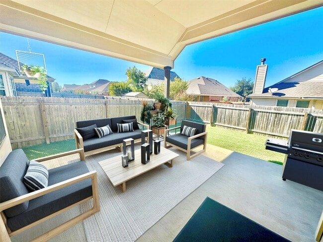 Building Photo - 1017 Hillrose Dr