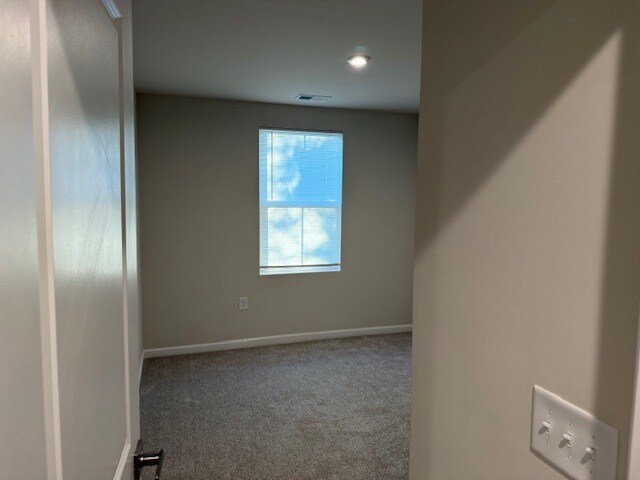Building Photo - 272 Christiana Ln