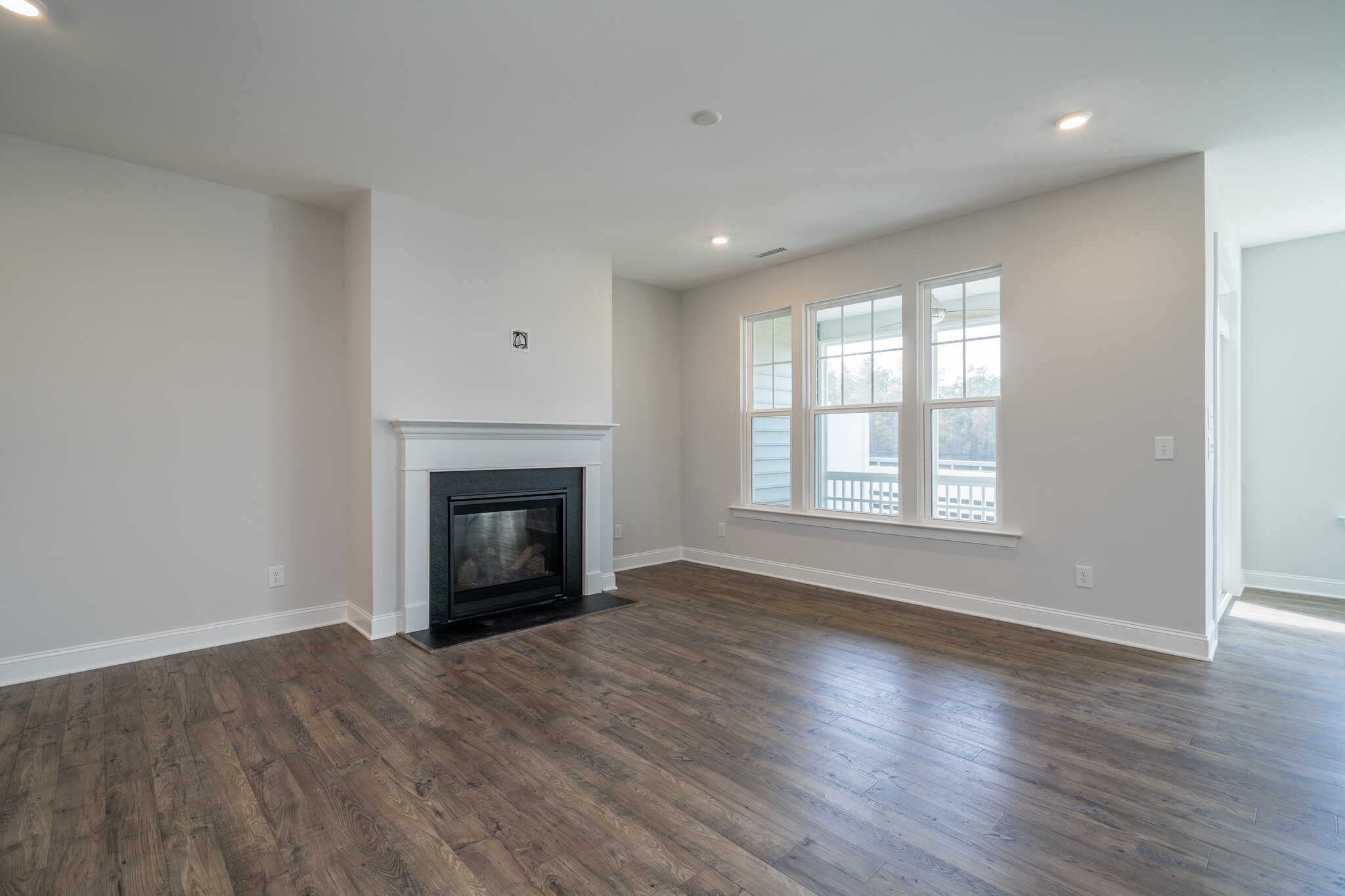 Building Photo - 304 Shale Creek Dr