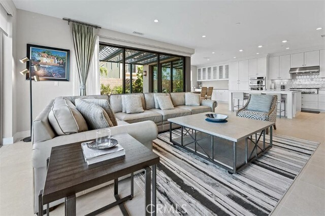 Building Photo - 135 Oceano