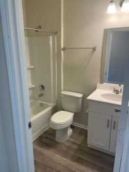 Building Photo - 129 Onna St