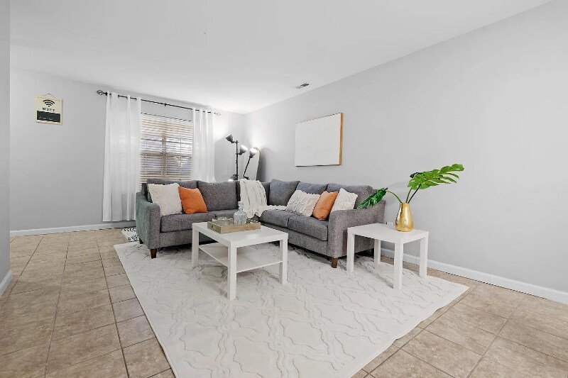 Building Photo - 1748 Moonstone Dr