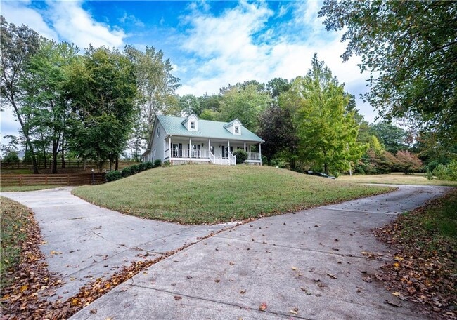Building Photo - 611 Couch Rd