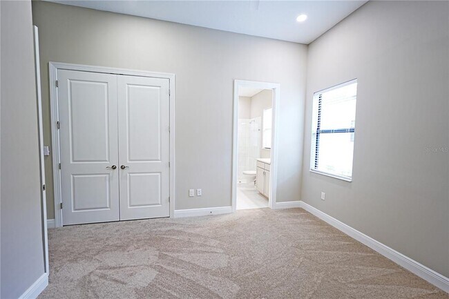 Building Photo - 9124 Bernini Pl