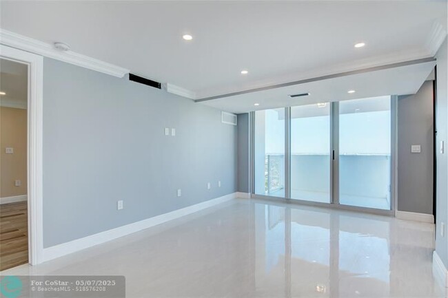 Building Photo - 1360 S Ocean Blvd