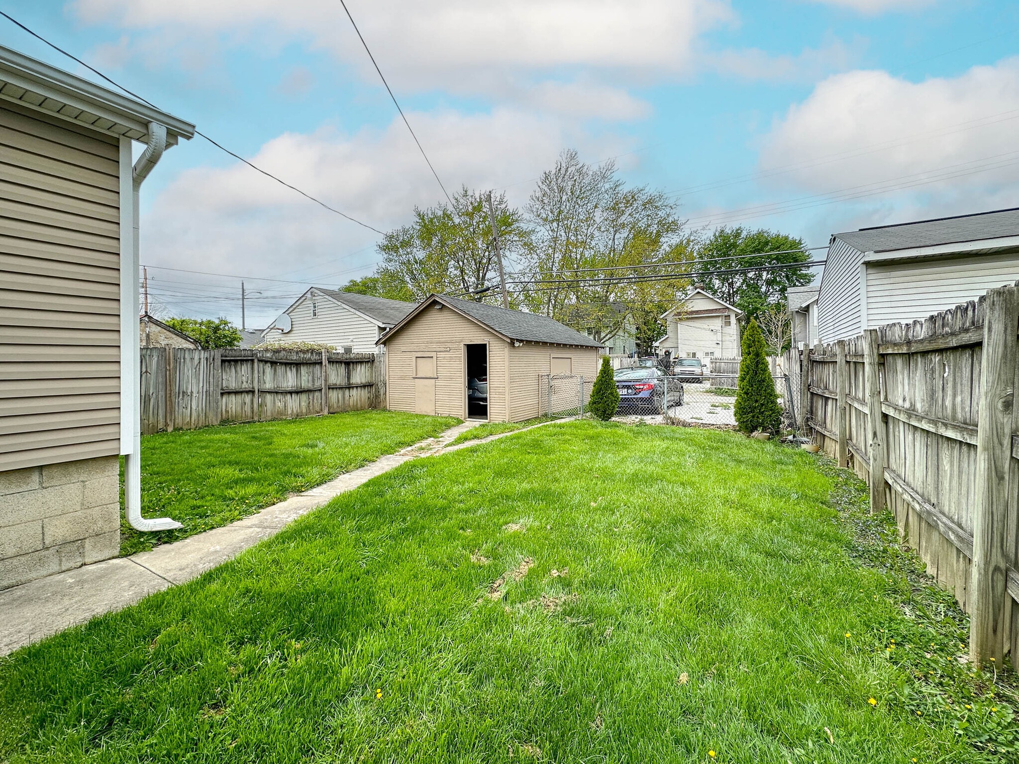 Building Photo - 662 Southwood Avenue