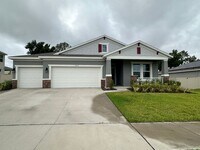 Building Photo - 4 Bedrooms/3 Baths/3 Car Garage House in L...