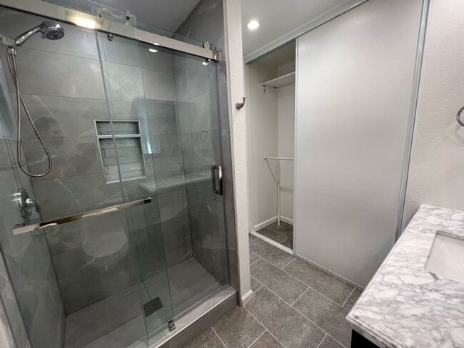 Building Photo - 4BD/2BA Newly Remodelled Cambrian Park Hom...