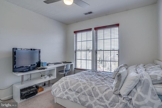 Building Photo - 13262 Revillo Loop