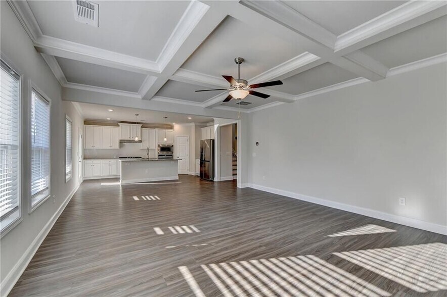 Building Photo - 1622 Dover Creek Ln