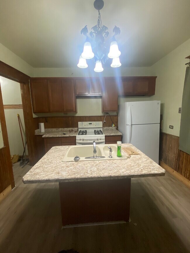 Building Photo - 2348 Fulton St