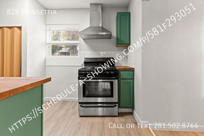 Building Photo - 826 Poinsettia-