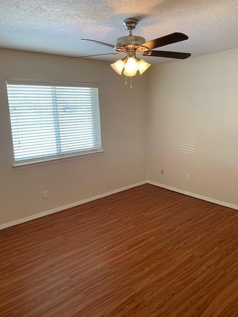 Building Photo - 4 Rainbow Rd