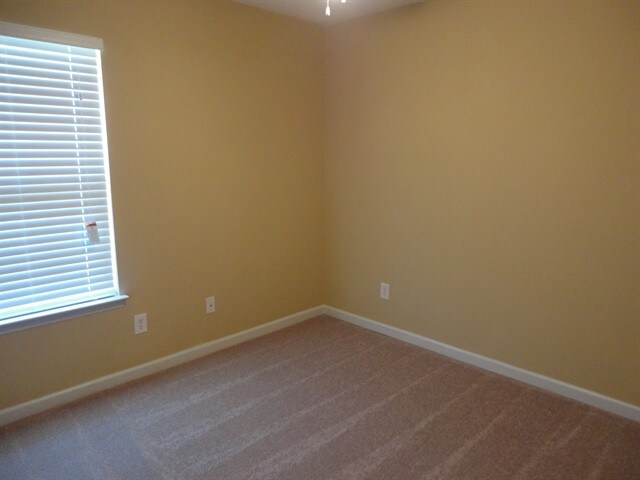 Building Photo - 1378 Walton Loop