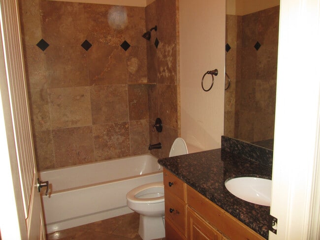 Building Photo - Unfurnished, 1-year long-term rental