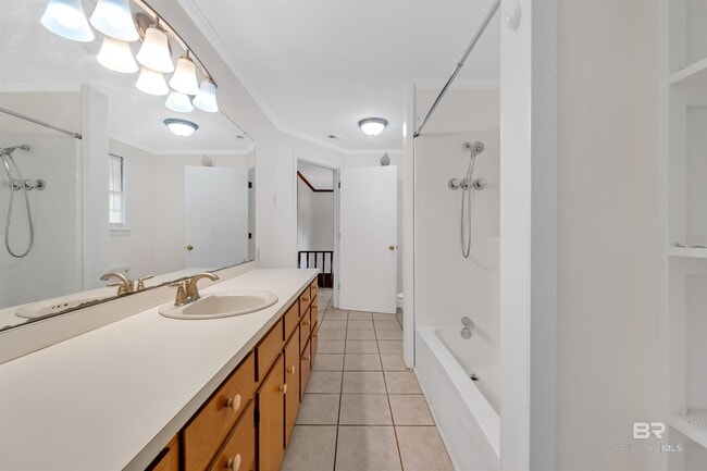 Building Photo - 6425 Village Point Dr