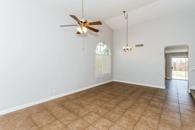Building Photo - 1417 Heavenly Ct