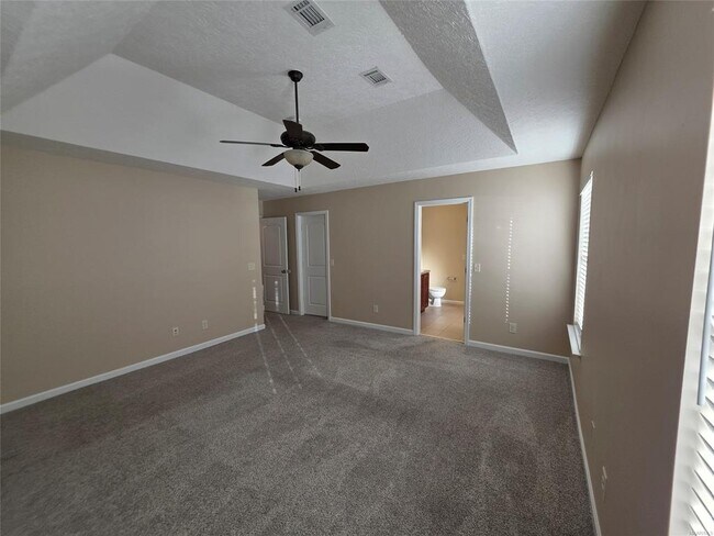 Building Photo - 6136 Old Post Lane