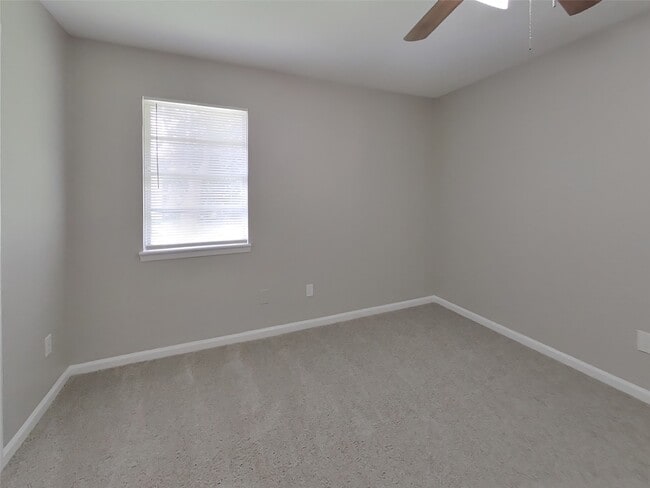 Building Photo - 5234 Jorns St