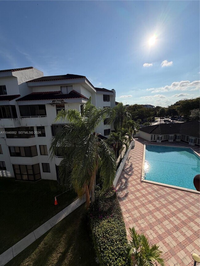 Building Photo - 8205 SW 152nd Ave