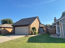 Building Photo - 7740 Doris Dr