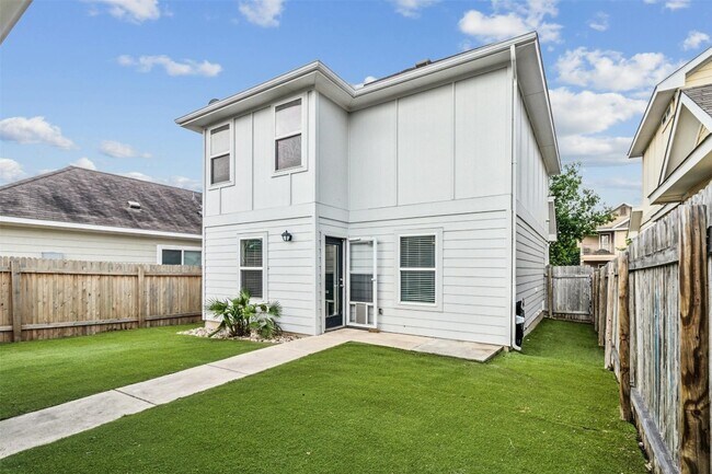 Building Photo - 137 Preston Trail