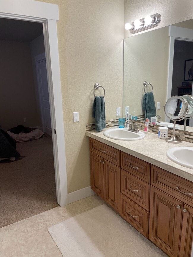 Building Photo - Beautiful 4 Bed 3 Bath House in Northeast Fort Collins!