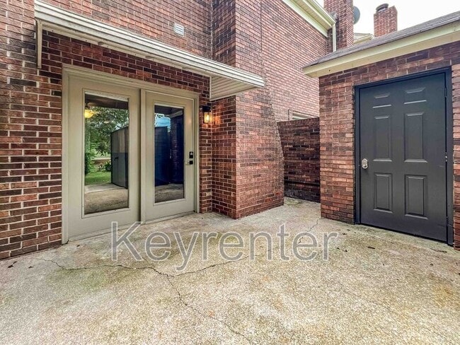 Building Photo - 128 Durwood Rd