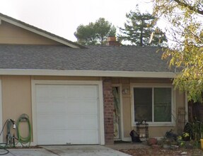 Building Photo - 5204-5206 Karm Way