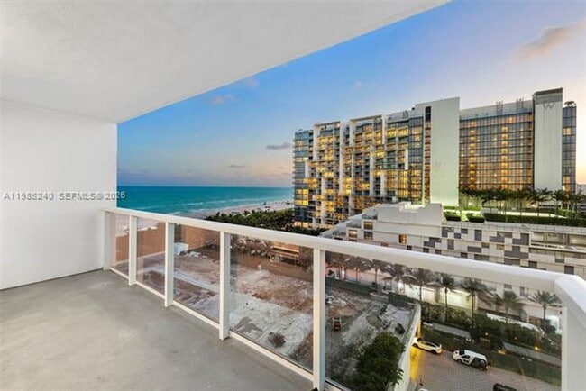 Building Photo - 2301 Collins Ave