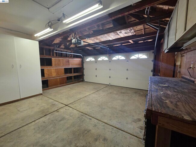 Building Photo - 11732 Bloomington Way