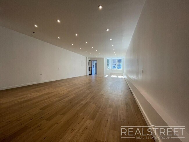 Floorplan - 1625 Union Street