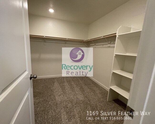 Building Photo - 1169 Silver Feather Wy