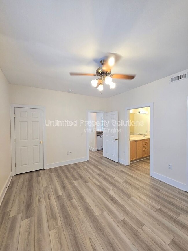 Building Photo - 2306 Wrightsville Ave