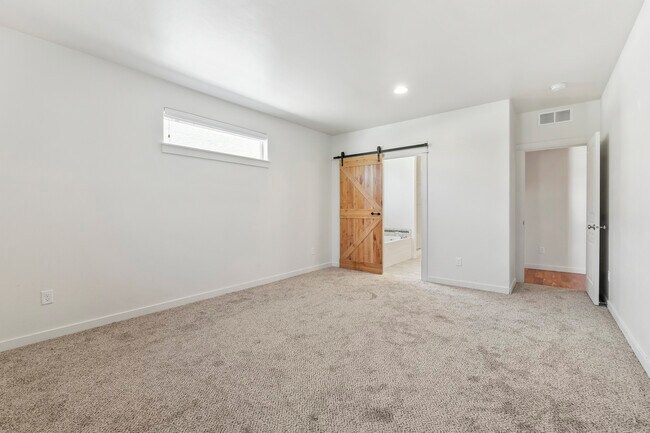 Building Photo - 120 S Voyage Ave