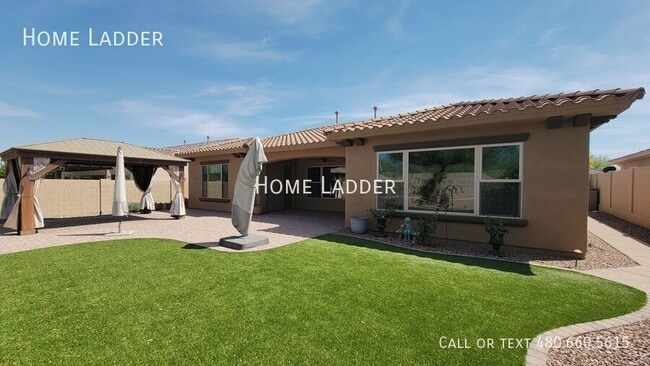 Building Photo - 1708 W Dusty Wren Dr