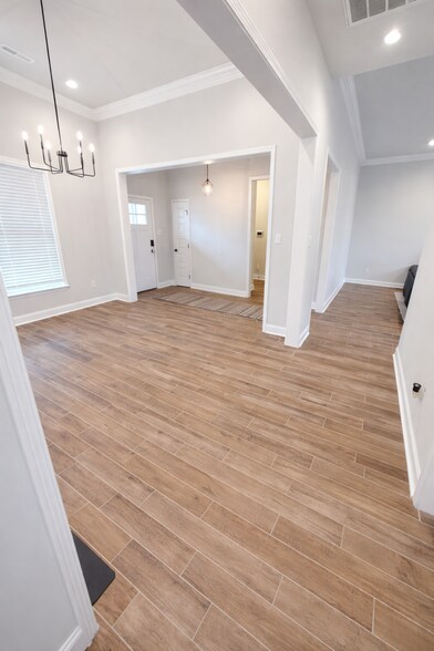 Building Photo - 207 Nellie Faye Ln