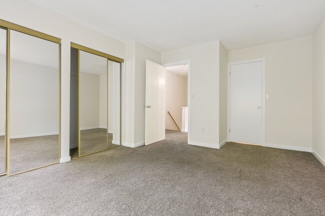 Building Photo - 1425 Quinnipiac Ave