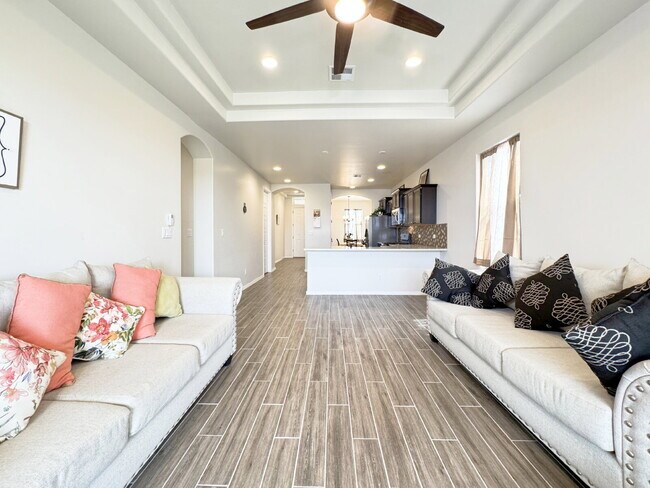 Building Photo - You Found a Nearly New Home For Rent!