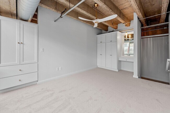 Building Photo - 901 N 3rd St