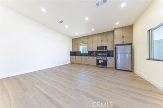 Building Photo - 9465 Dorrington Ave