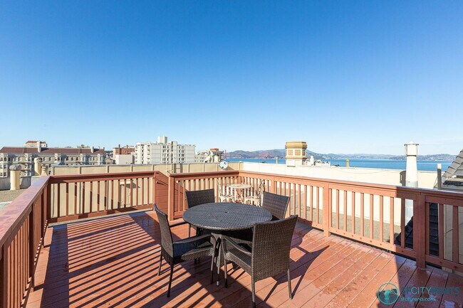 Building Photo - Pacific Heights: Unfurnished 4th Floor Apt w/ Optional Garage Parking & Shared Roof Deck Availabl...