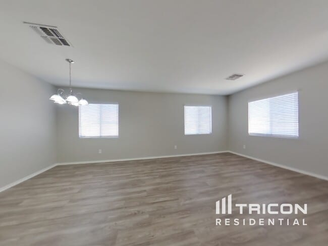 Building Photo - 12747 W Larkspur Rd