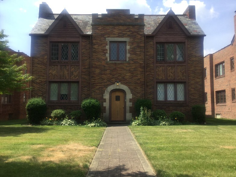 Primary Photo - 1725 King Ave