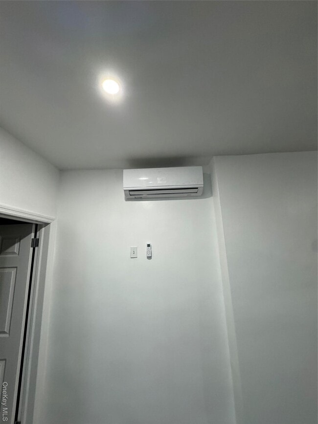 Building Photo - 106 Rivington St