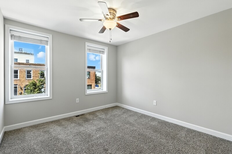 Building Photo - 127 W Randall St