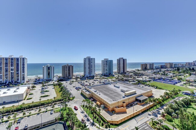 Building Photo - 1 Oceans W Blvd