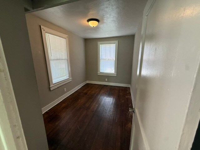 Building Photo - 4021 Gary Dr