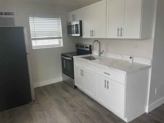 Building Photo - 217 SE 20th Ave